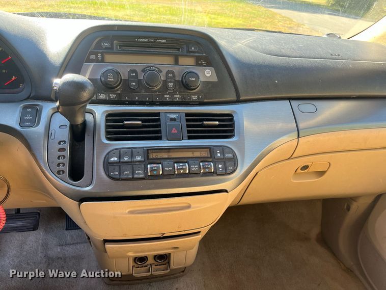 image for item DR7277 2006 Honda Odyssey  van