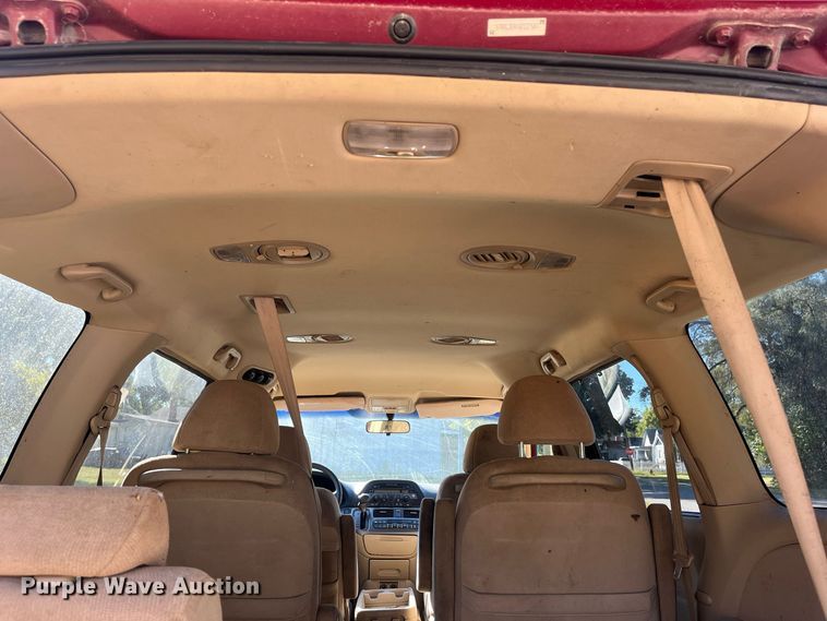 image for item DR7277 2006 Honda Odyssey  van