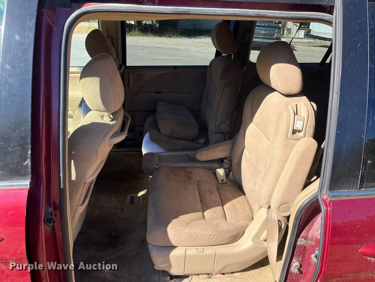 image for item DR7277 2006 Honda Odyssey  van