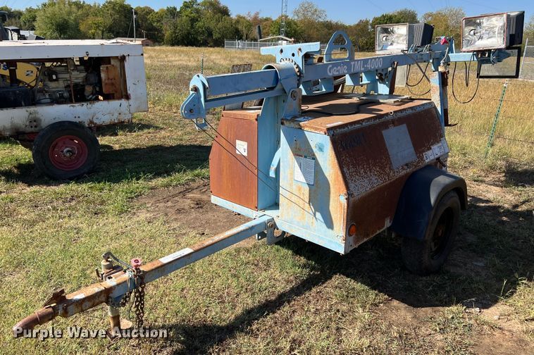 image for item HX9918 2005 Genie TML  light plant