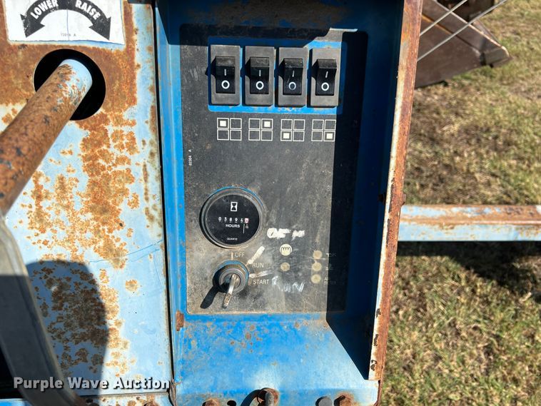 image for item HX9918 2005 Genie TML  light plant