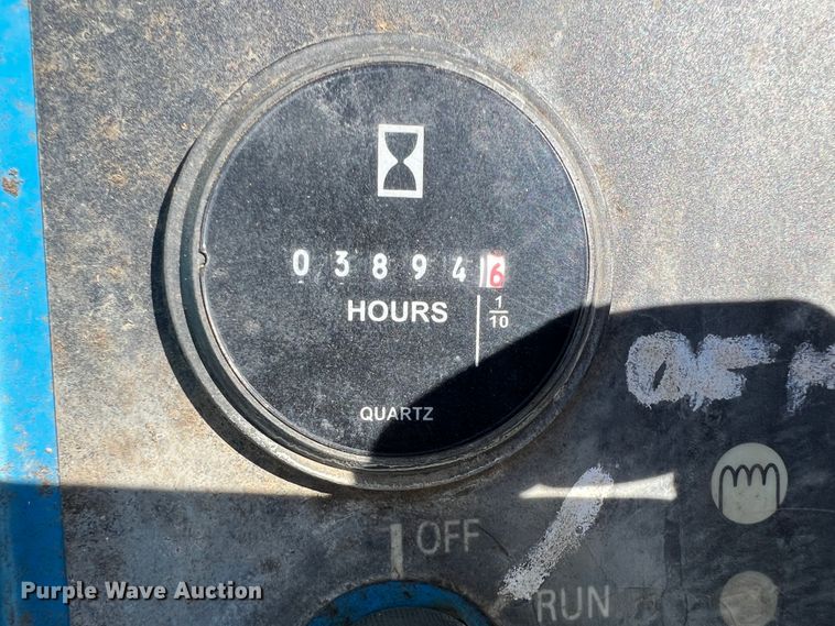 image for item HX9918 2005 Genie TML  light plant