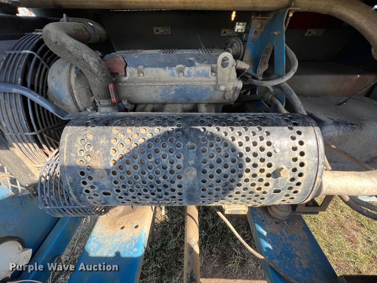 image for item HX9918 2005 Genie TML  light plant