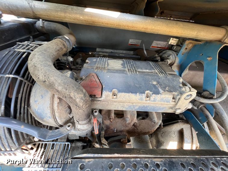 image for item HX9918 2005 Genie TML  light plant