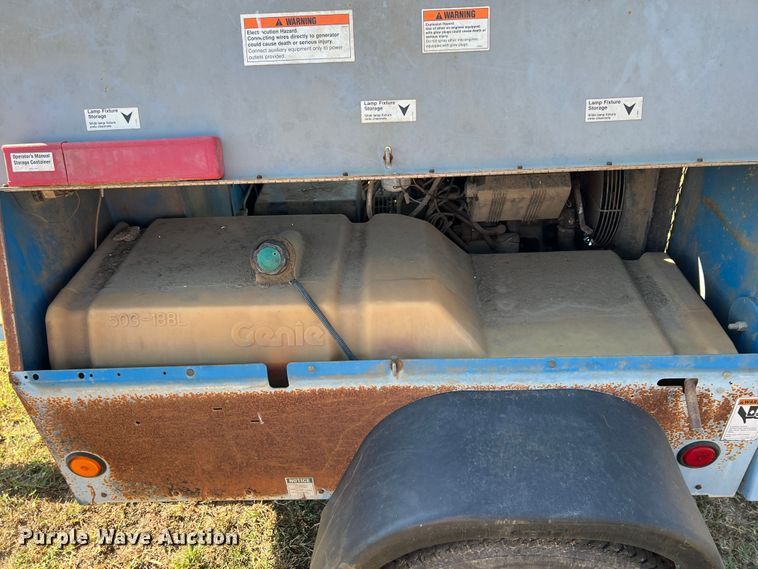 image for item HX9918 2005 Genie TML  light plant