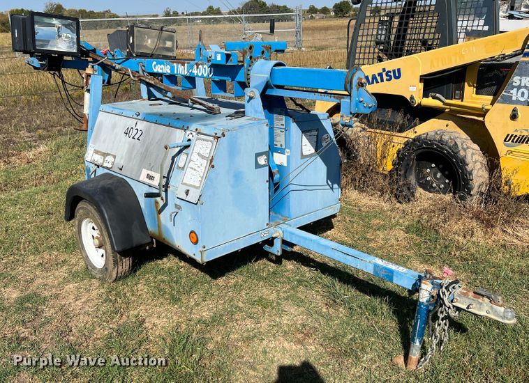 image for item HX9919 2007 Genie TML-4000  light plant