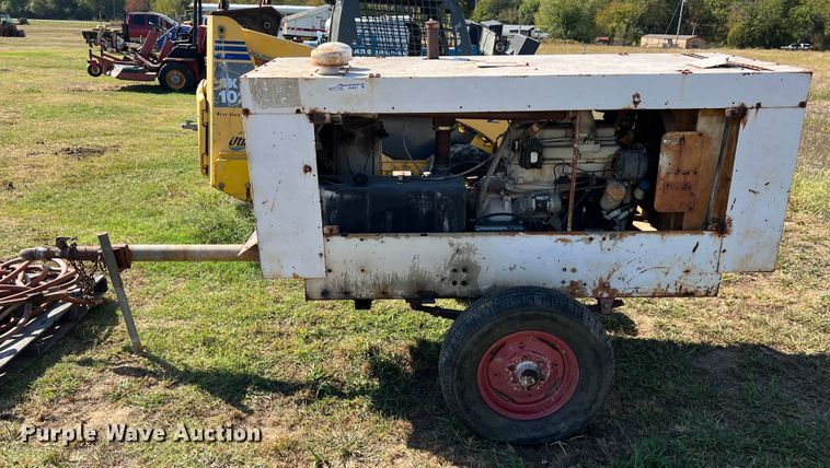 image for item HX9921 1986 Sullivan Machinery  air compressor