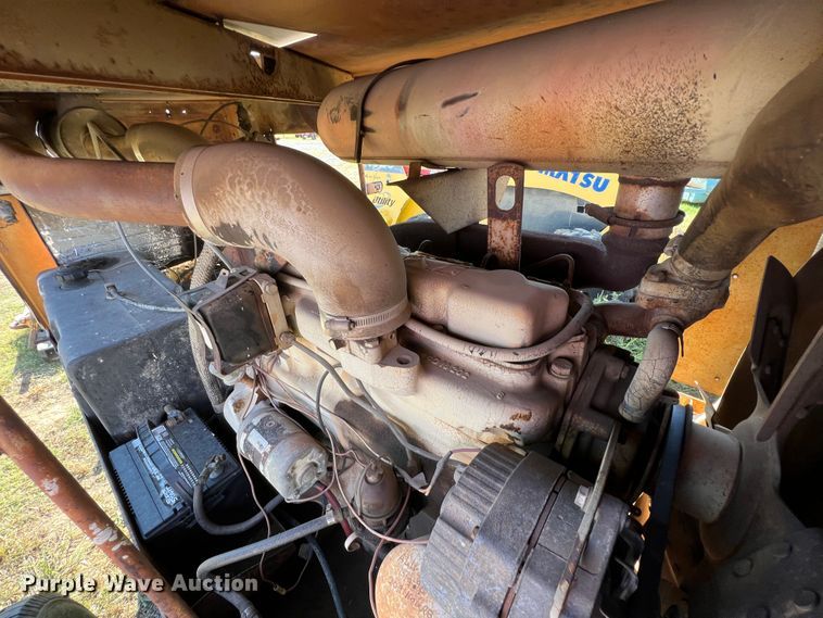 image for item HX9921 1986 Sullivan Machinery  air compressor