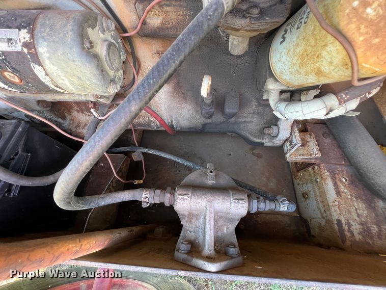 image for item HX9921 1986 Sullivan Machinery  air compressor