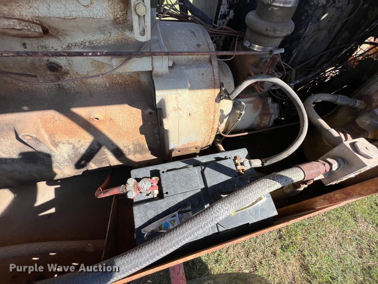 image for item HX9921 1986 Sullivan Machinery  air compressor