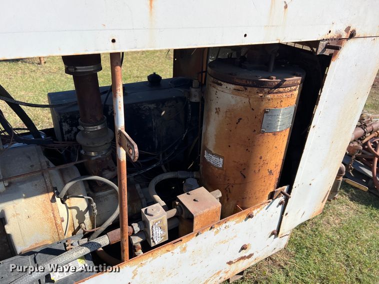 image for item HX9921 1986 Sullivan Machinery  air compressor