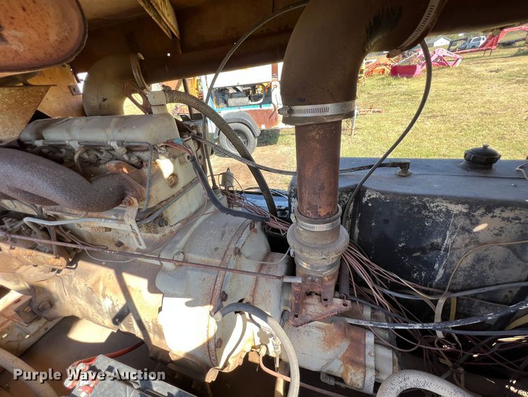 image for item HX9921 1986 Sullivan Machinery  air compressor