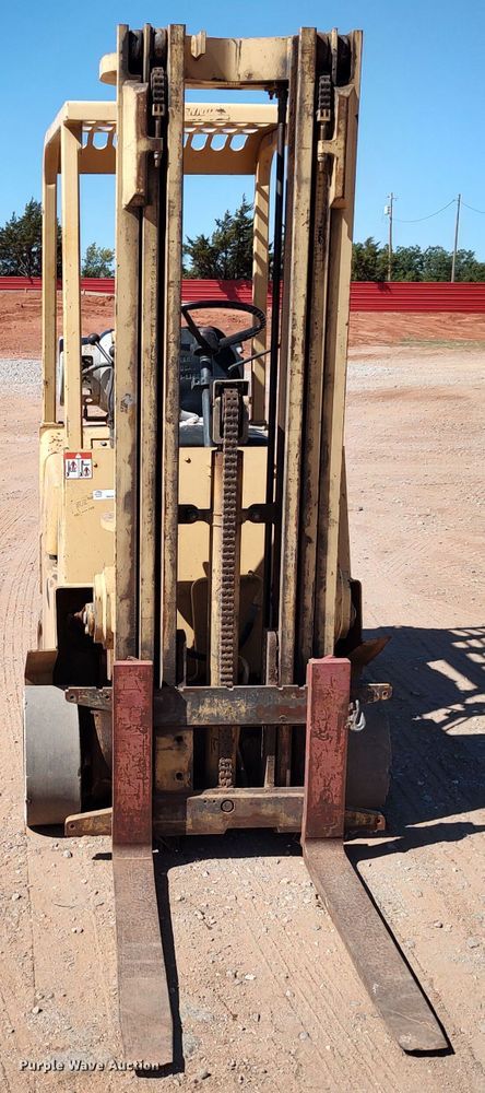 image for item IS9470 Hyster S30XL  forklift