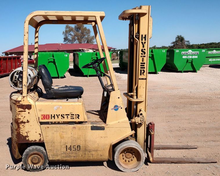 image for item IS9470 Hyster S30XL  forklift