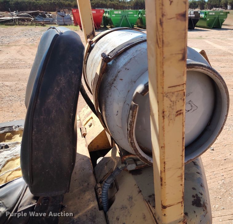 image for item IS9470 Hyster S30XL  forklift