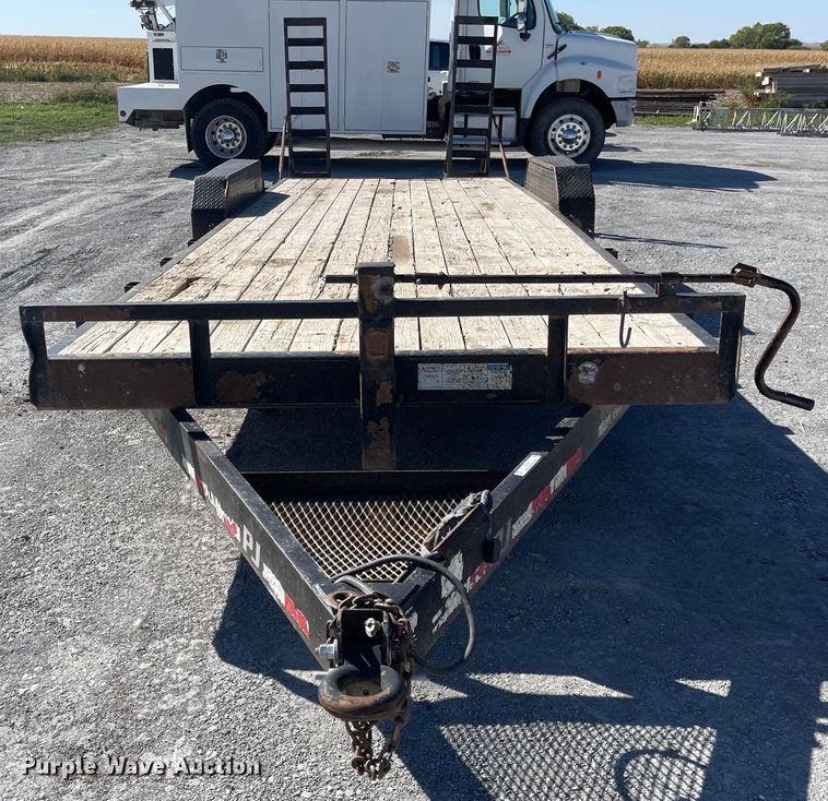 image for item JD9252 2012 PJ CC242  equipment trailer