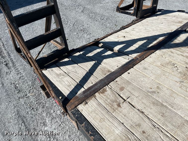 image for item JD9252 2012 PJ CC242  equipment trailer