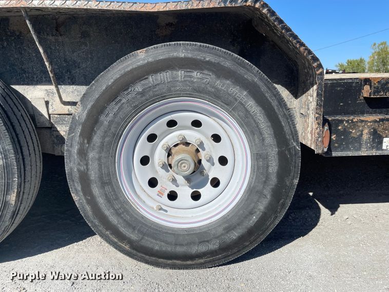 image for item JD9252 2012 PJ CC242  equipment trailer