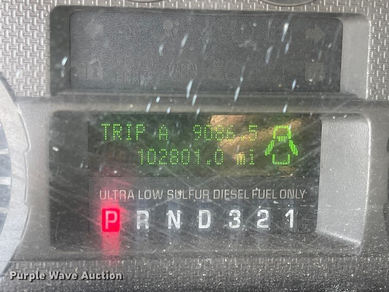 image for item JD9329 2008 Ford F550 Super Duty XL  Crew Cab truck cab and chassis