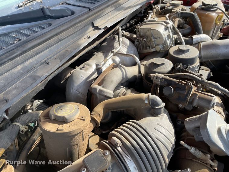 image for item JD9329 2008 Ford F550 Super Duty XL  Crew Cab truck cab and chassis