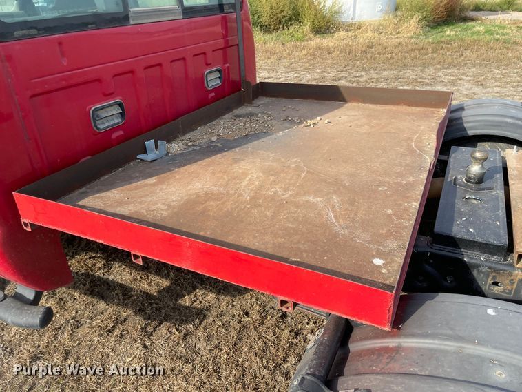 image for item JD9329 2008 Ford F550 Super Duty XL  Crew Cab truck cab and chassis