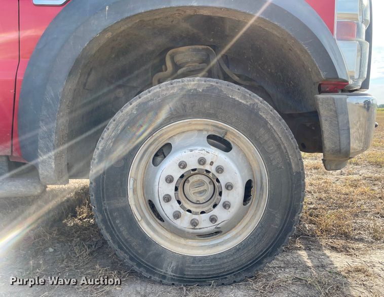 image for item JD9329 2008 Ford F550 Super Duty XL  Crew Cab truck cab and chassis