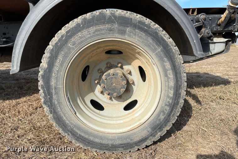 image for item JD9329 2008 Ford F550 Super Duty XL  Crew Cab truck cab and chassis