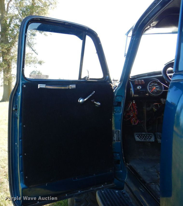 image for item JL9948 1952 GMC  pickup truck body with 1978 Chevrolet K20 chassis