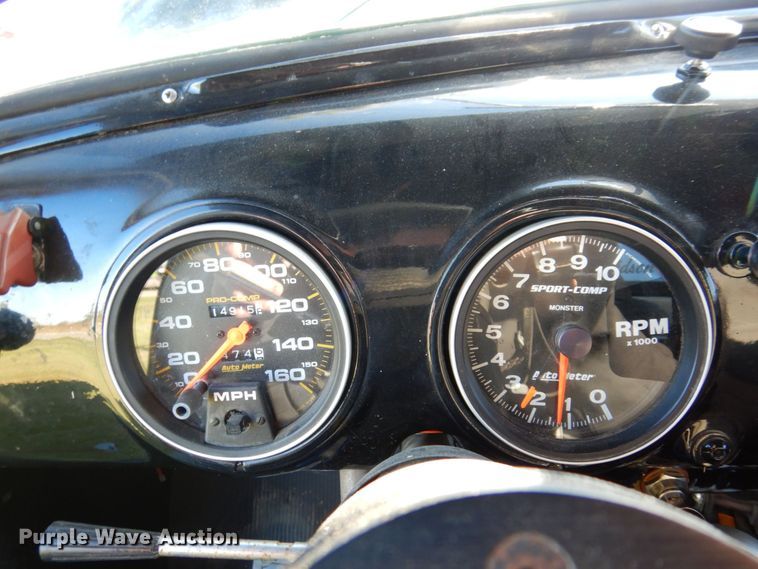 image for item JL9948 1952 GMC  pickup truck body with 1978 Chevrolet K20 chassis