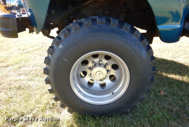 image for item JL9948 1952 GMC  pickup truck body with 1978 Chevrolet K20 chassis