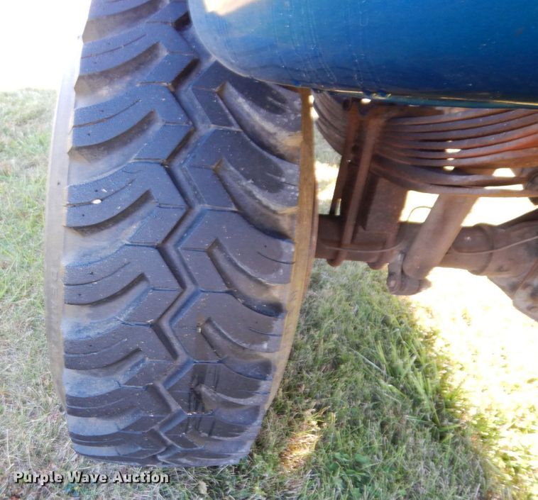 image for item JL9948 1952 GMC  pickup truck body with 1978 Chevrolet K20 chassis