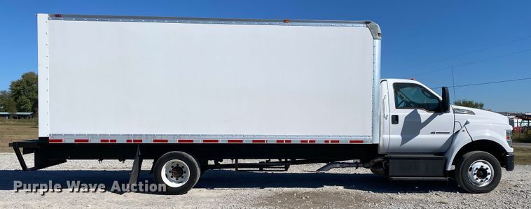 image for item JW9382 2016 Ford F650 Super Duty  box truck