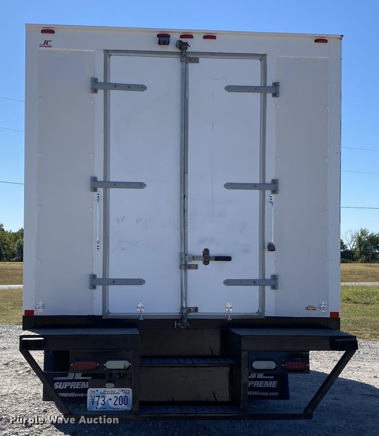 image for item JW9382 2016 Ford F650 Super Duty  box truck