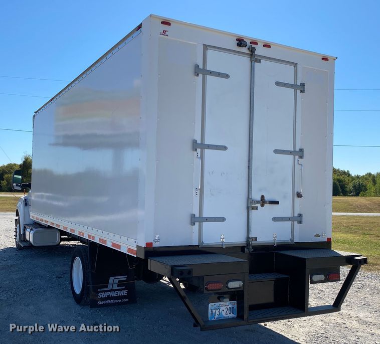 image for item JW9382 2016 Ford F650 Super Duty  box truck