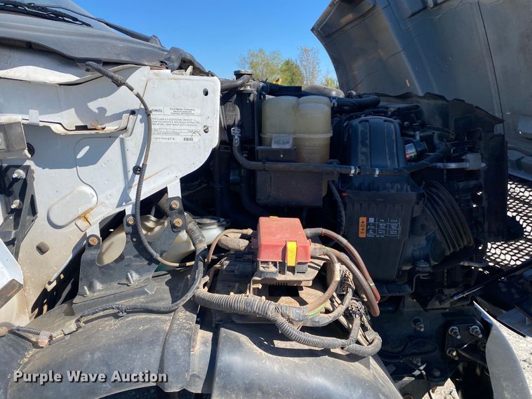 image for item JW9382 2016 Ford F650 Super Duty  box truck