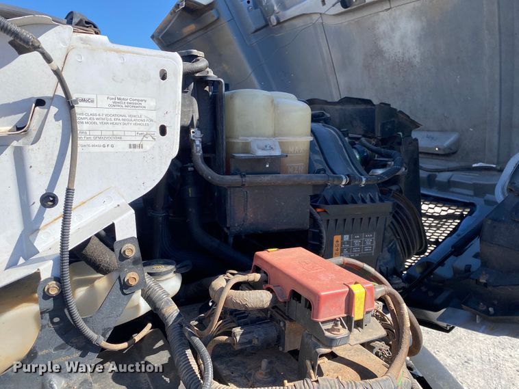 image for item JW9382 2016 Ford F650 Super Duty  box truck