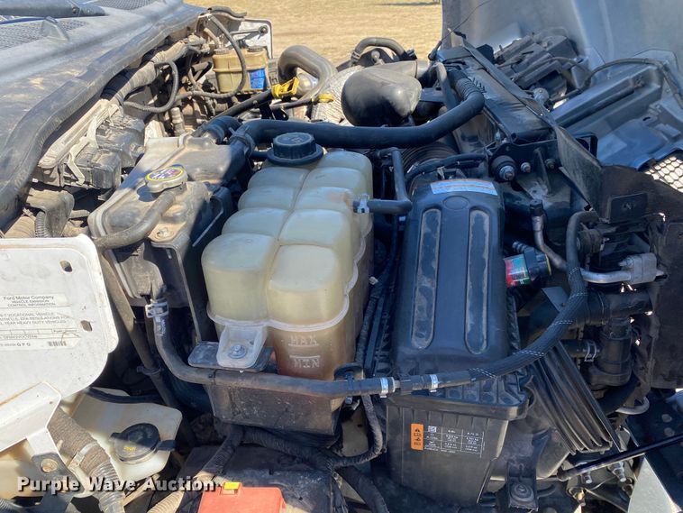 image for item JW9382 2016 Ford F650 Super Duty  box truck