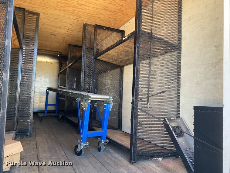 image for item JW9382 2016 Ford F650 Super Duty  box truck