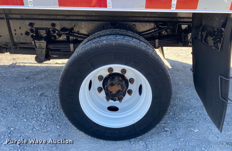 image for item JW9382 2016 Ford F650 Super Duty  box truck