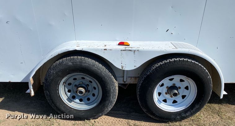 image for item JW9401 2009 CM  enclosed cargo trailer