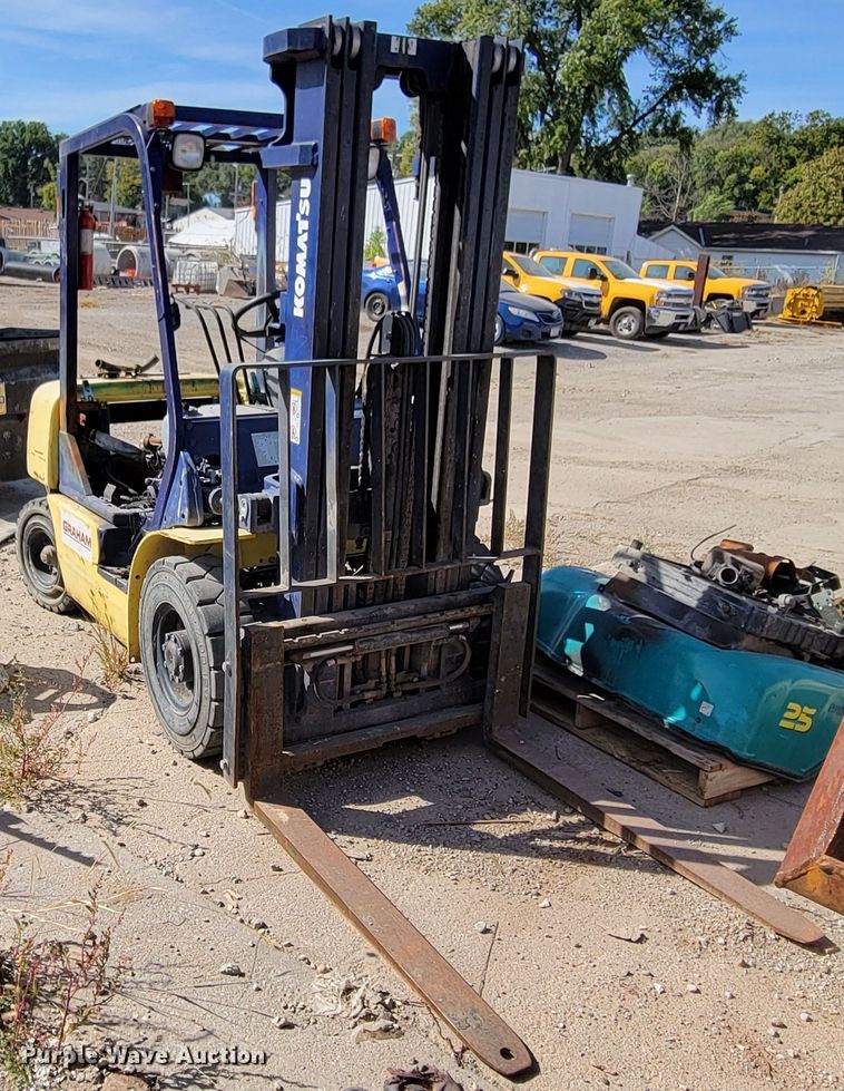 image for item JZ9117 Komatsu FG25T-12  forklift