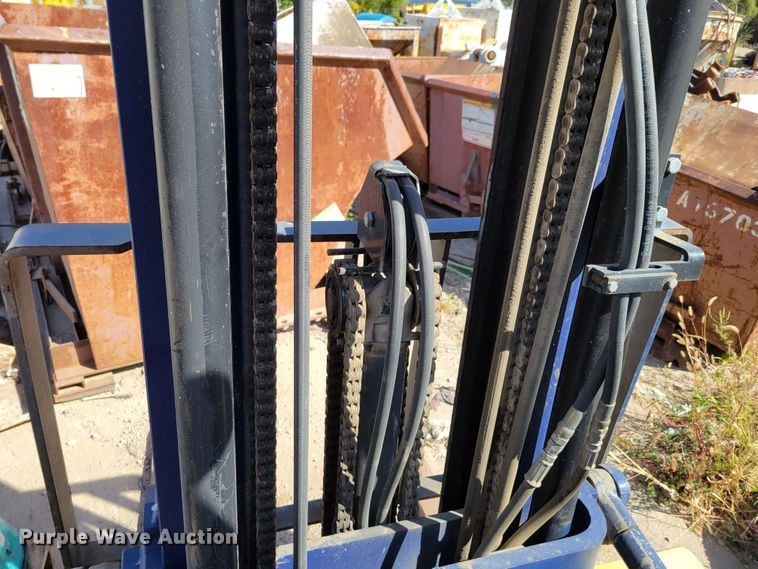 image for item JZ9117 Komatsu FG25T-12  forklift