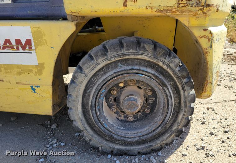 image for item JZ9117 Komatsu FG25T-12  forklift