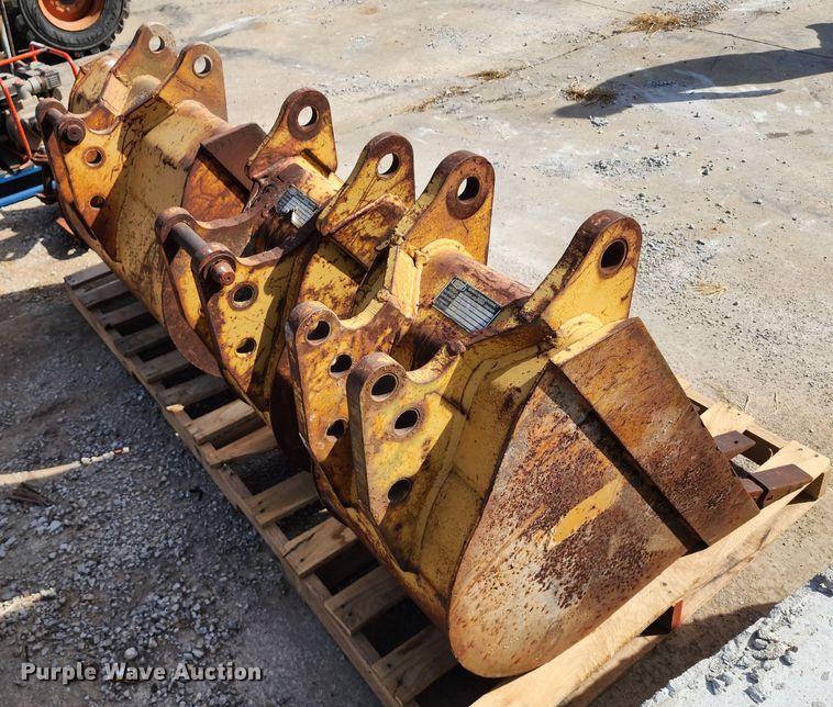 image for item KH9208 (4) Case backhoe attachments