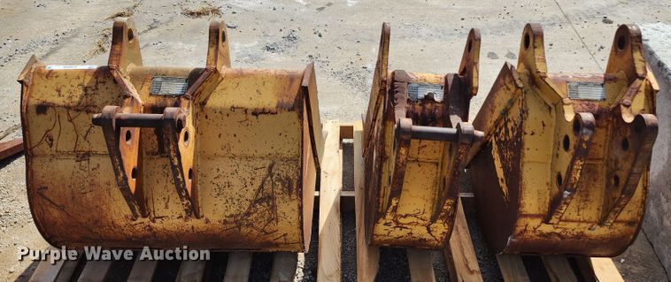 image for item KH9208 (4) Case backhoe attachments