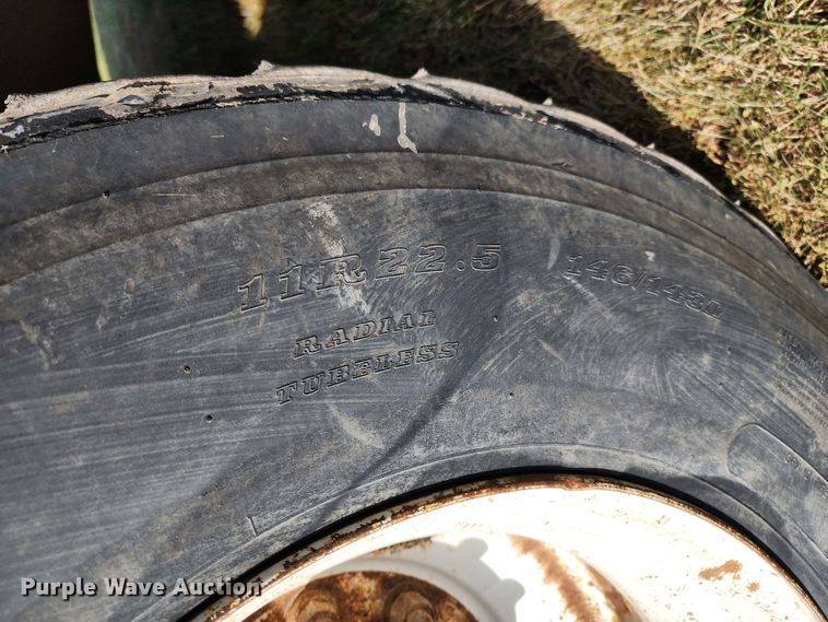 image for item KH9212 2005 International 7600  refuse truck