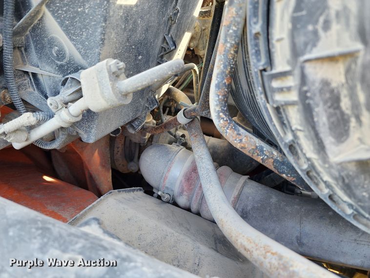 image for item KH9212 2005 International 7600  refuse truck