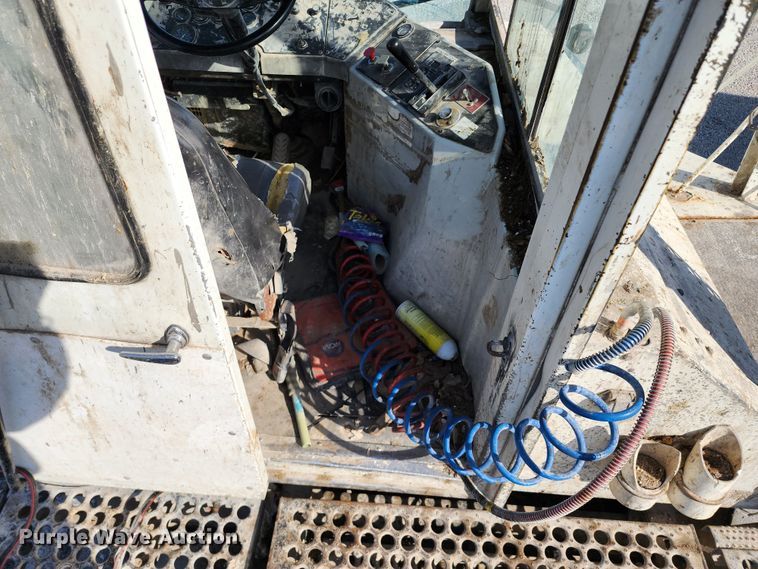 image for item KH9213 2006 Kalmar 30  yard truck