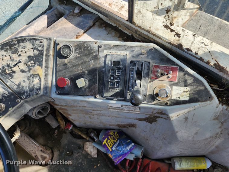 image for item KH9213 2006 Kalmar 30  yard truck