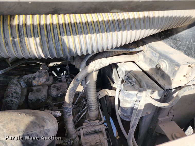 image for item KH9213 2006 Kalmar 30  yard truck